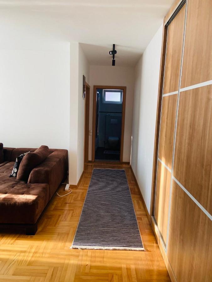 My Place Pristina Exteriör bild